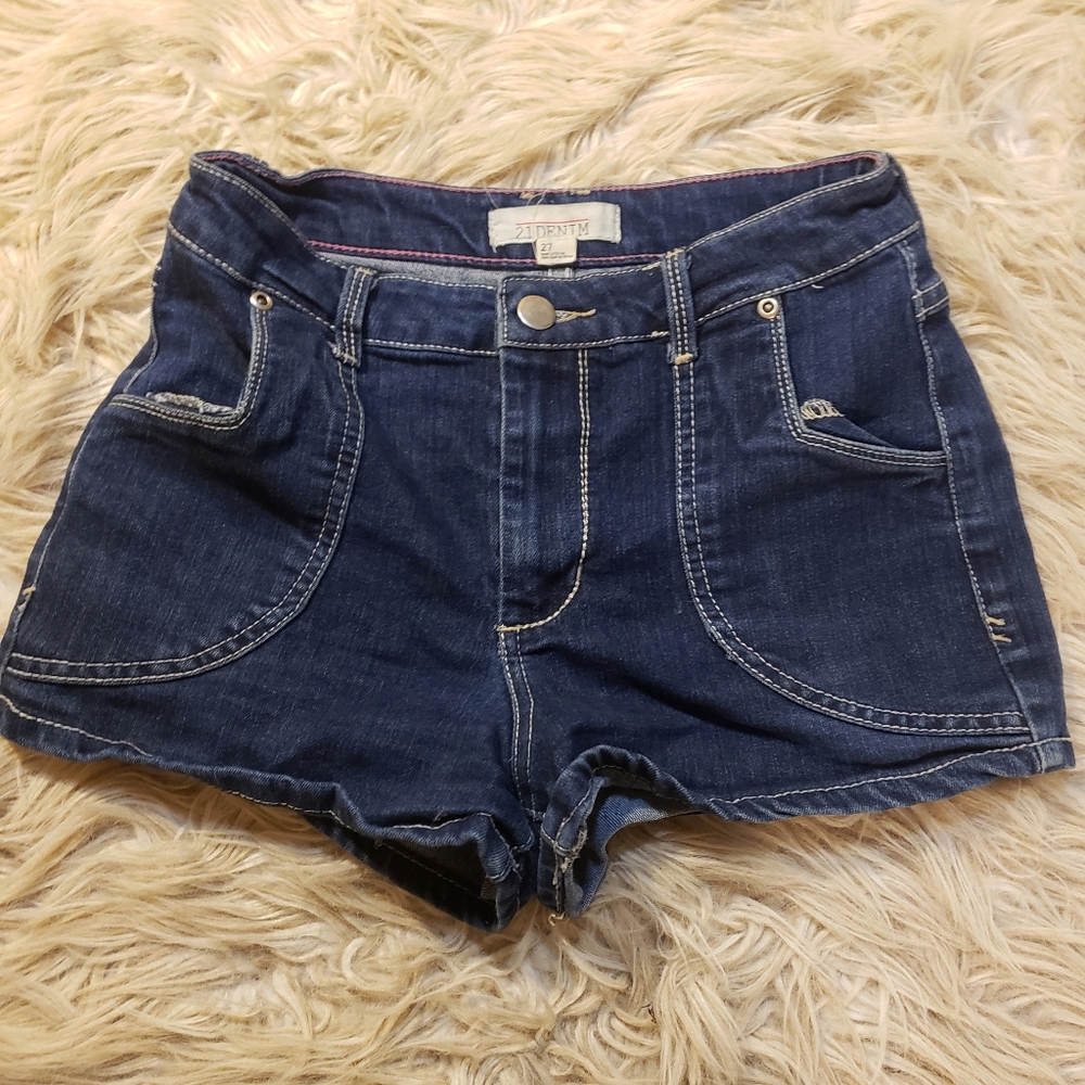High waist cheeky short